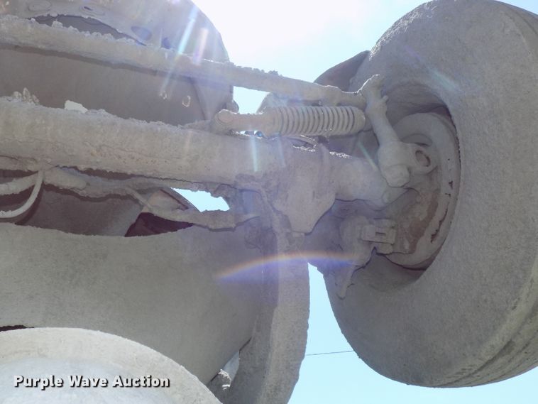 image for item DG2614 1997 International 5000SFA  ready mix truck