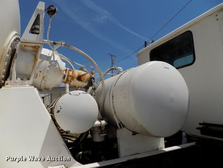 image for item DG2614 1997 International 5000SFA  ready mix truck