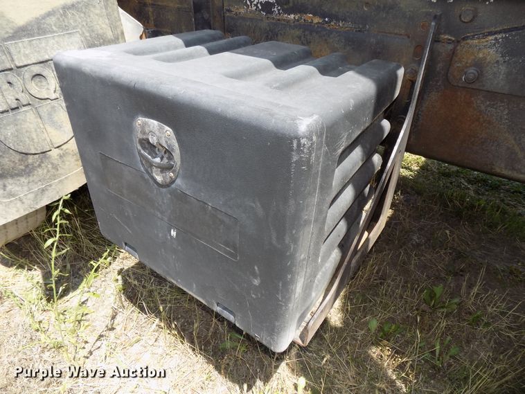 image for item DG2614 1997 International 5000SFA  ready mix truck