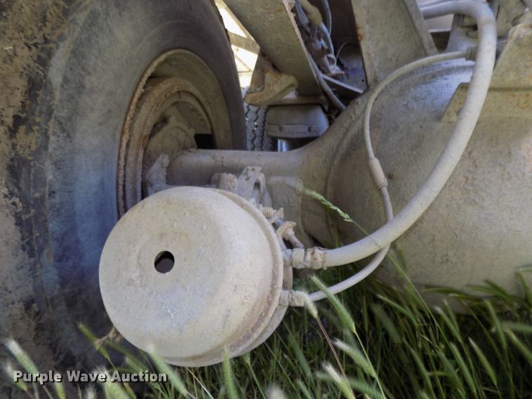 image for item DG2614 1997 International 5000SFA  ready mix truck