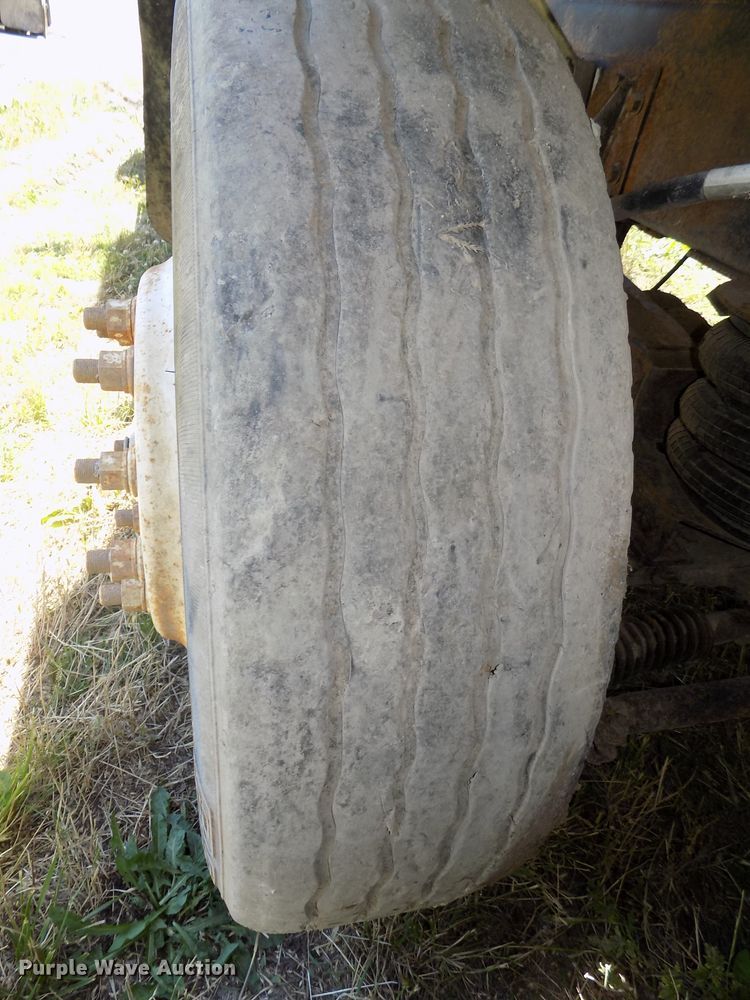 image for item DG2614 1997 International 5000SFA  ready mix truck