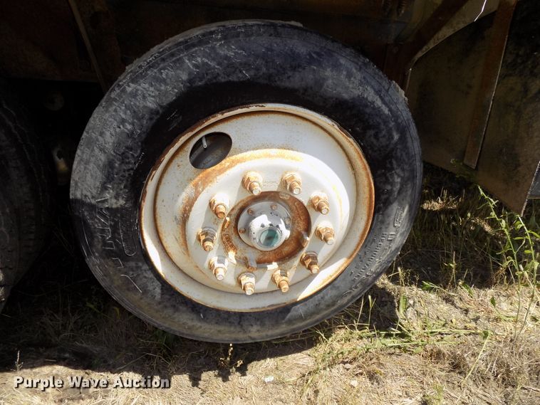 image for item DG2614 1997 International 5000SFA  ready mix truck