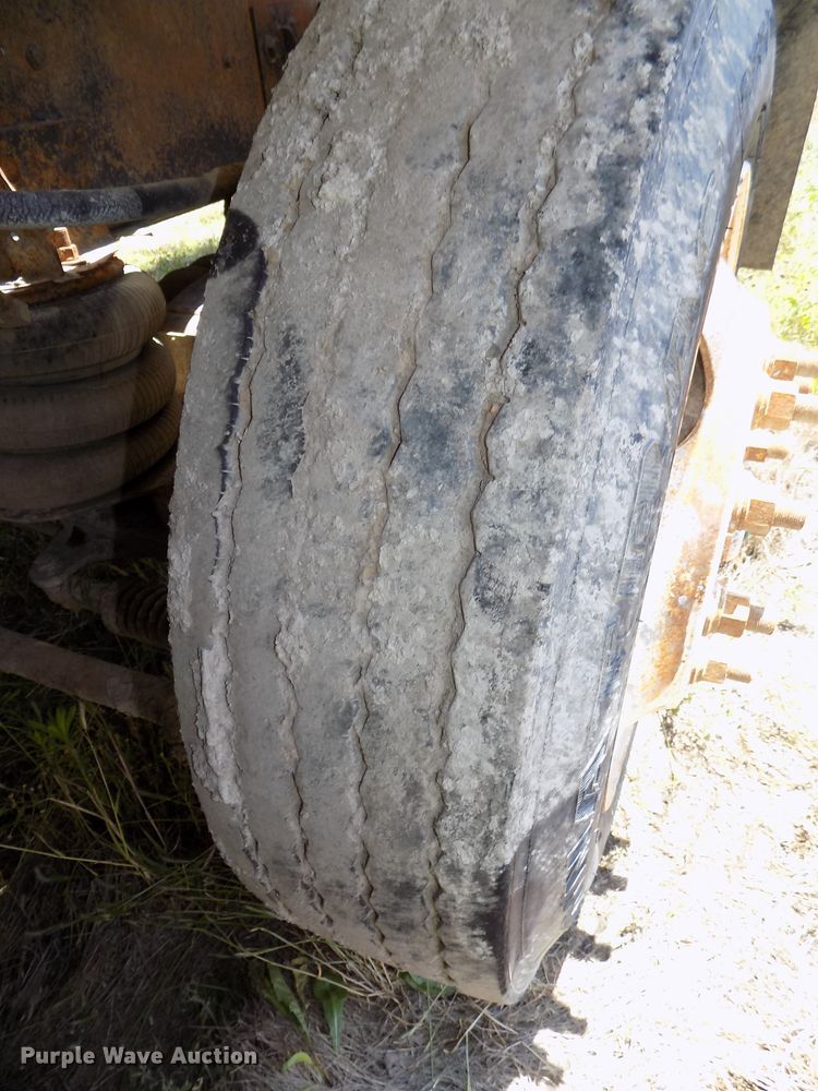 image for item DG2614 1997 International 5000SFA  ready mix truck