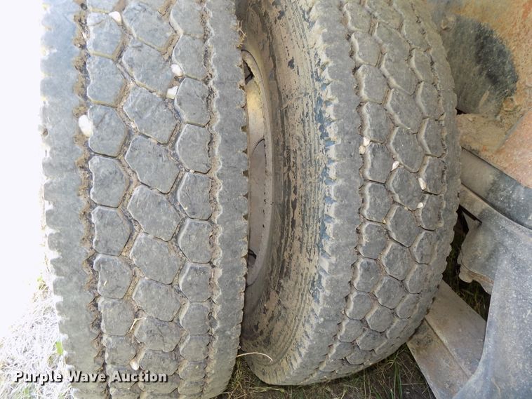 image for item DG2614 1997 International 5000SFA  ready mix truck