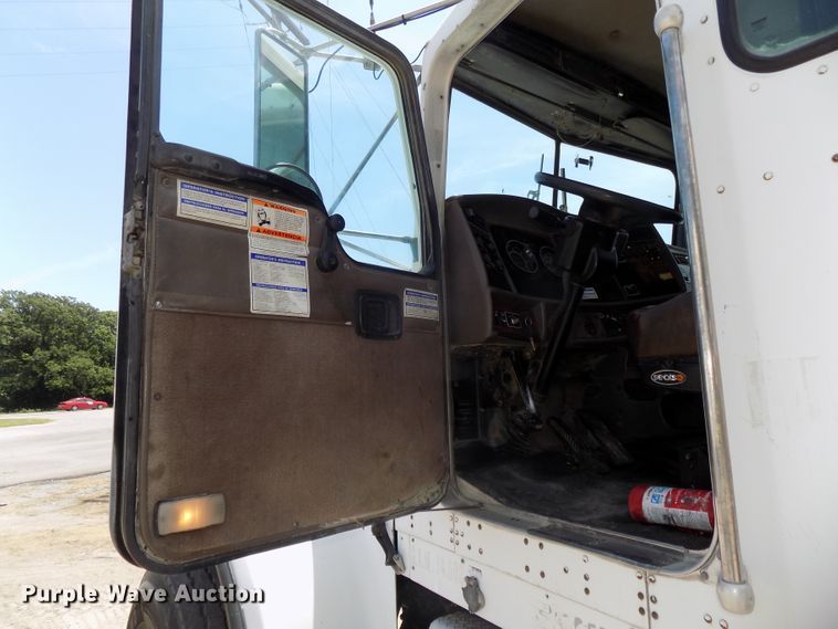 image for item DG2615 2005 Kenworth W900  ready mix or pump truck