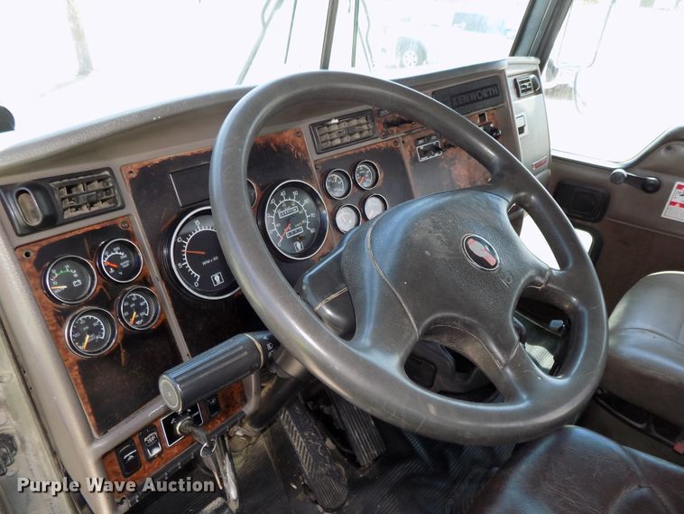 image for item DG2615 2005 Kenworth W900  ready mix or pump truck