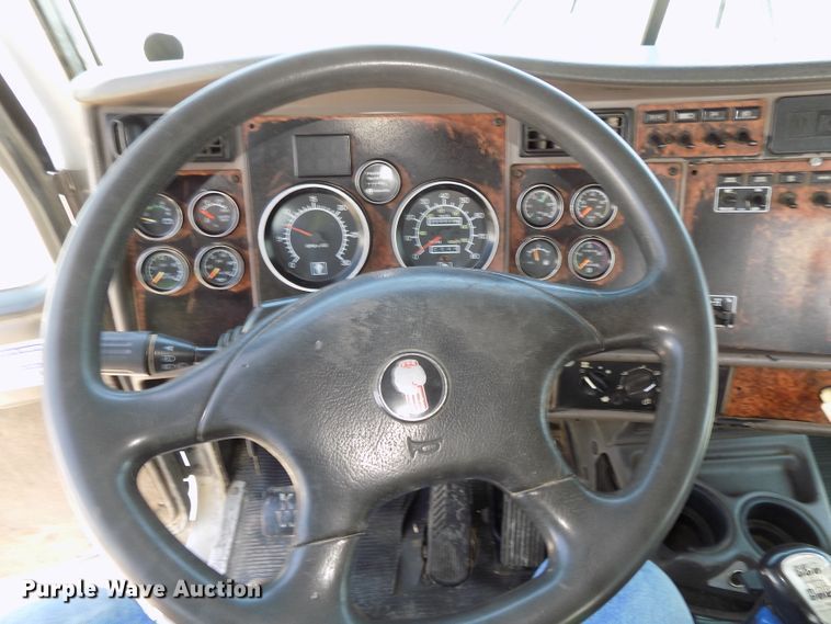 image for item DG2615 2005 Kenworth W900  ready mix or pump truck