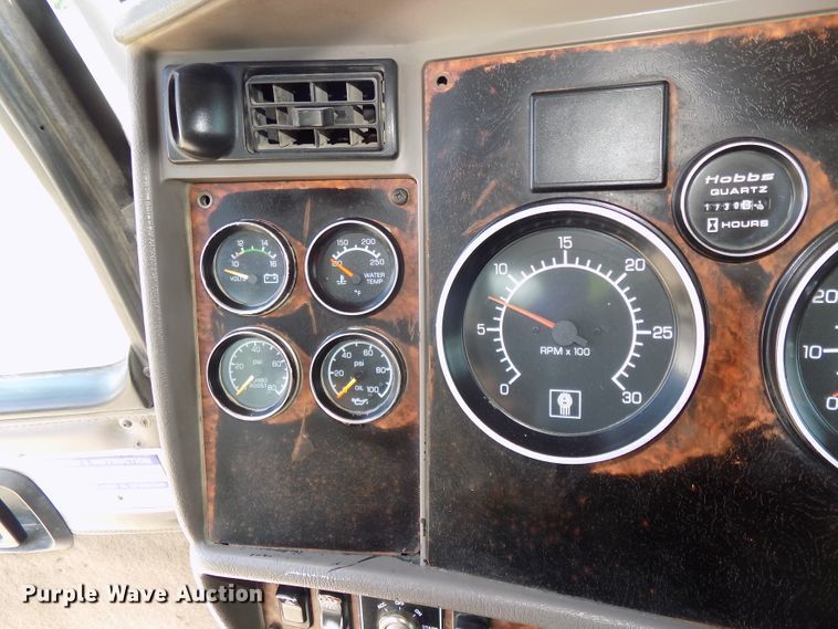 image for item DG2615 2005 Kenworth W900  ready mix or pump truck