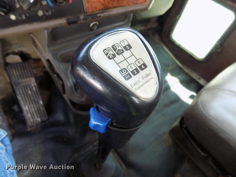 image for item DG2615 2005 Kenworth W900  ready mix or pump truck