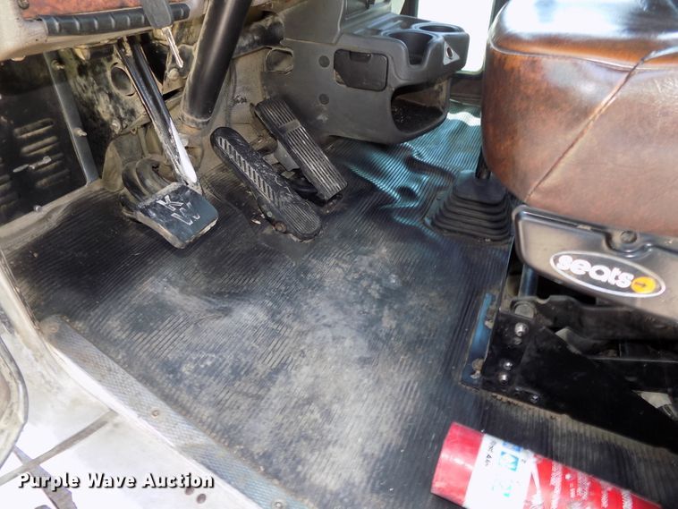 image for item DG2615 2005 Kenworth W900  ready mix or pump truck