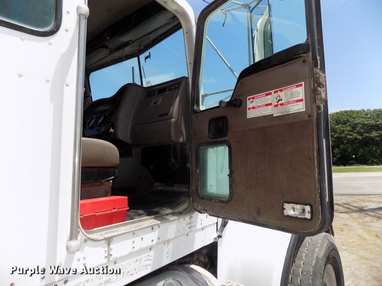 image for item DG2615 2005 Kenworth W900  ready mix or pump truck