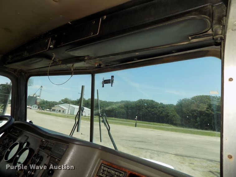 image for item DG2615 2005 Kenworth W900  ready mix or pump truck