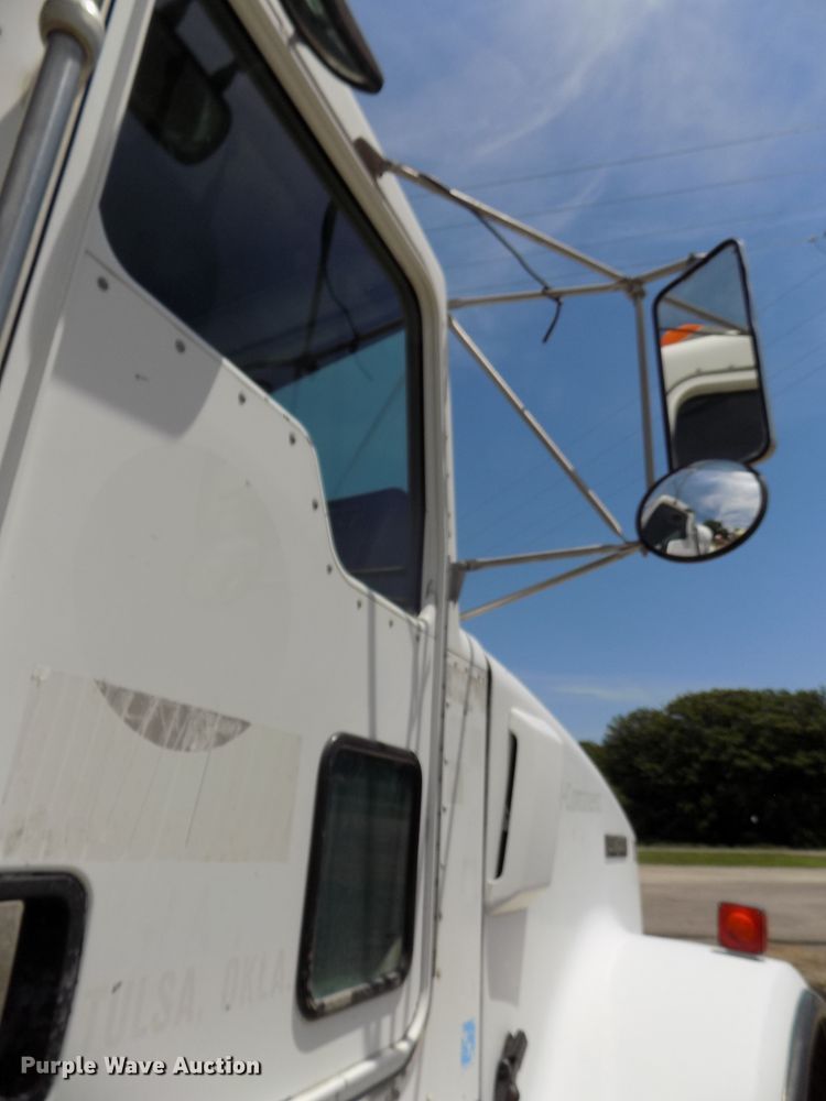 image for item DG2615 2005 Kenworth W900  ready mix or pump truck