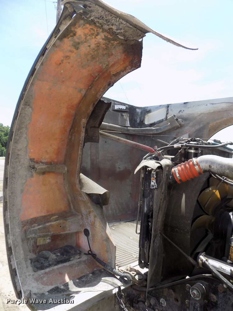 image for item DG2615 2005 Kenworth W900  ready mix or pump truck