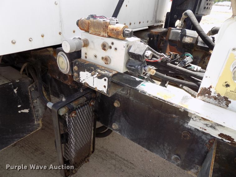 image for item DG2615 2005 Kenworth W900  ready mix or pump truck