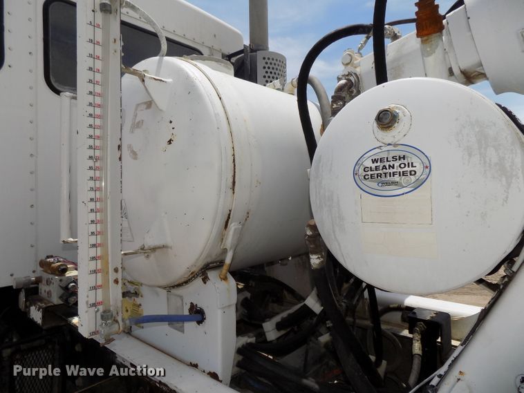 image for item DG2615 2005 Kenworth W900  ready mix or pump truck