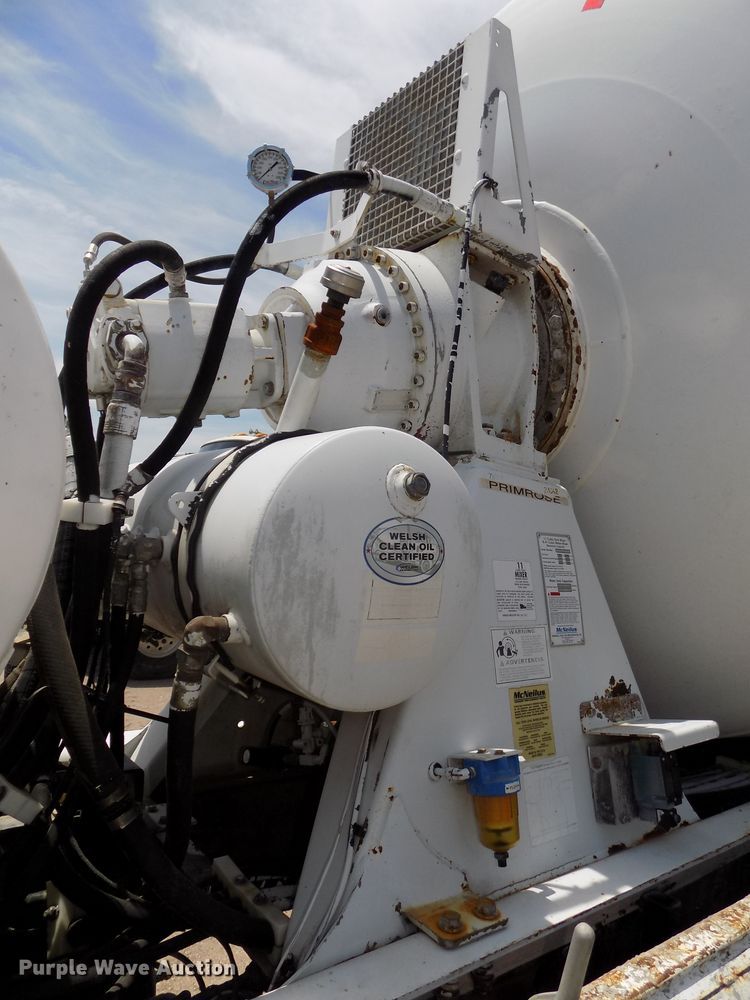 image for item DG2615 2005 Kenworth W900  ready mix or pump truck