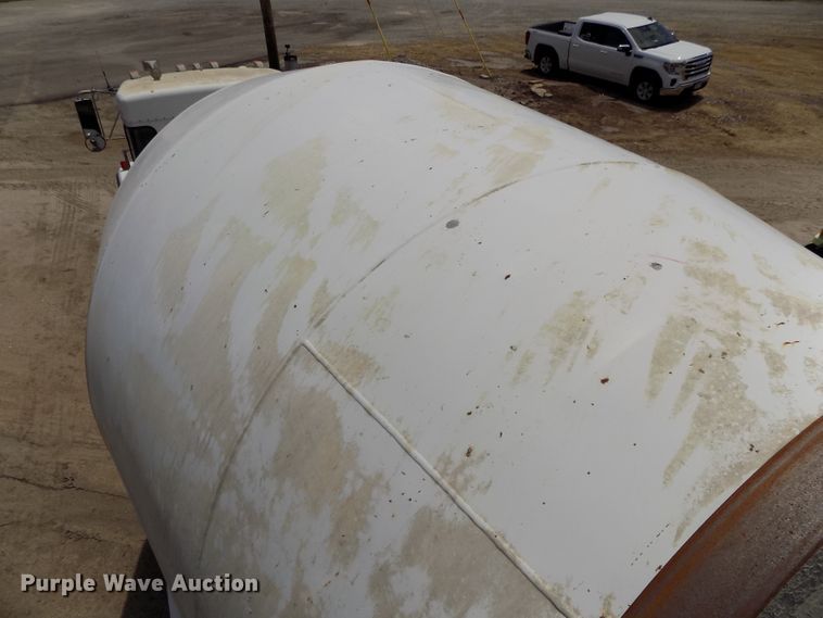 image for item DG2615 2005 Kenworth W900  ready mix or pump truck