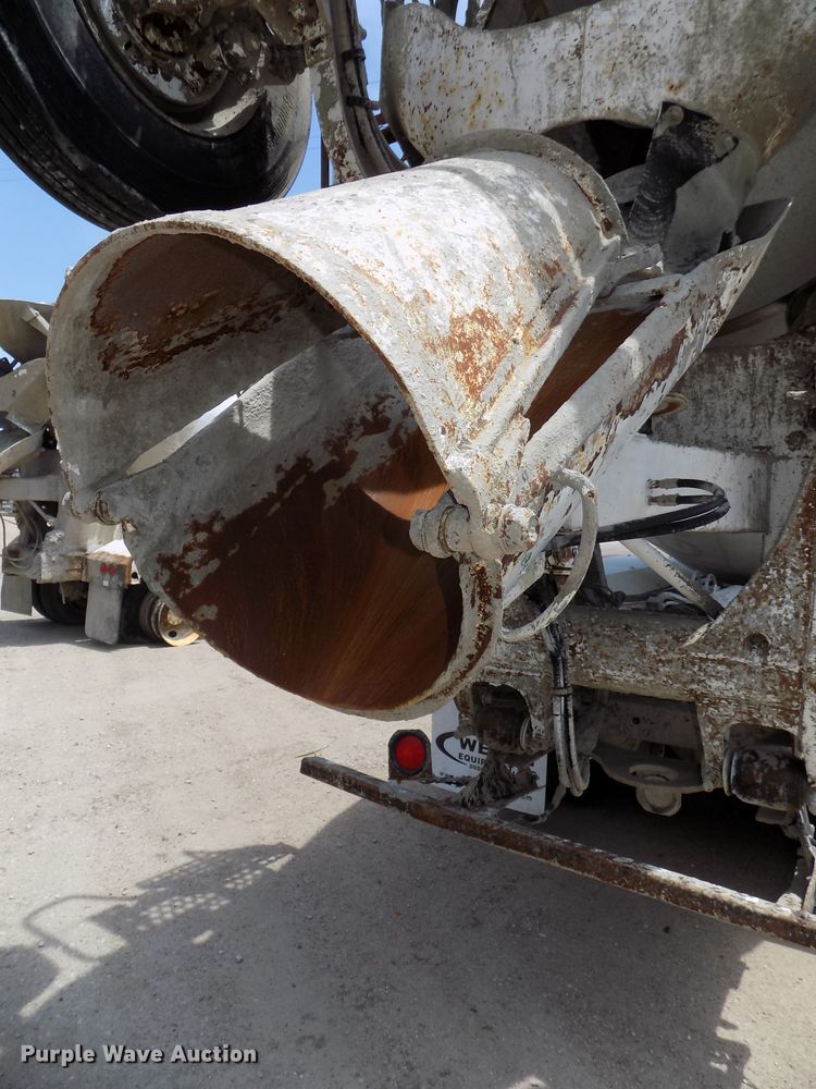 image for item DG2615 2005 Kenworth W900  ready mix or pump truck