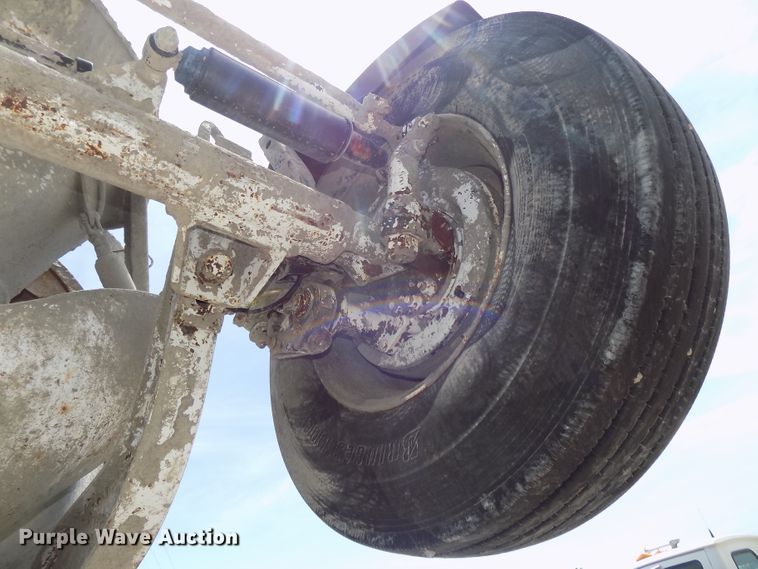 image for item DG2615 2005 Kenworth W900  ready mix or pump truck