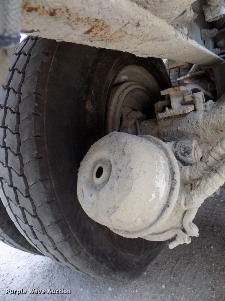 image for item DG2615 2005 Kenworth W900  ready mix or pump truck