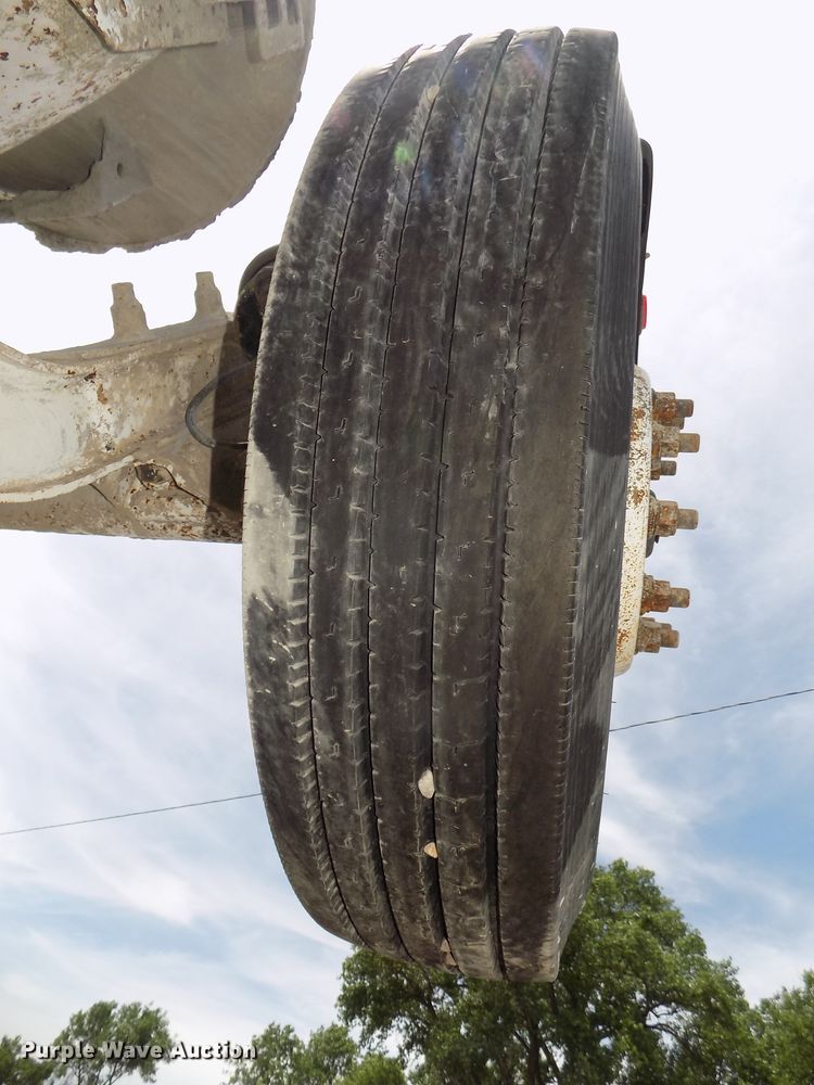 image for item DG2615 2005 Kenworth W900  ready mix or pump truck