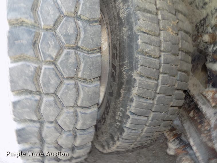 image for item DG2615 2005 Kenworth W900  ready mix or pump truck