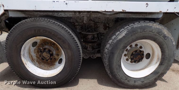 image for item DG2615 2005 Kenworth W900  ready mix or pump truck