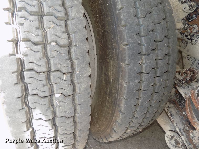 image for item DG2615 2005 Kenworth W900  ready mix or pump truck