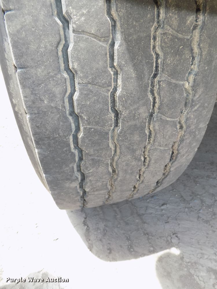 image for item DG2615 2005 Kenworth W900  ready mix or pump truck