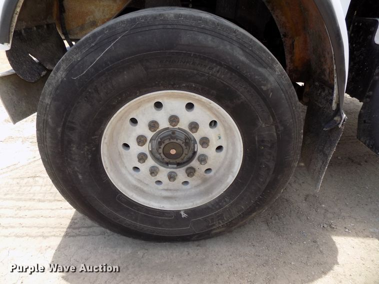 image for item DG2615 2005 Kenworth W900  ready mix or pump truck