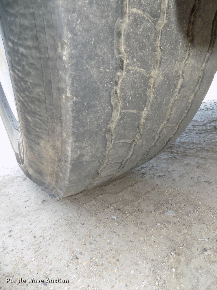 image for item DG2615 2005 Kenworth W900  ready mix or pump truck