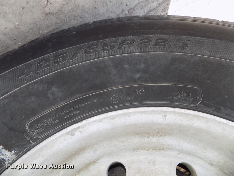 image for item DG2615 2005 Kenworth W900  ready mix or pump truck