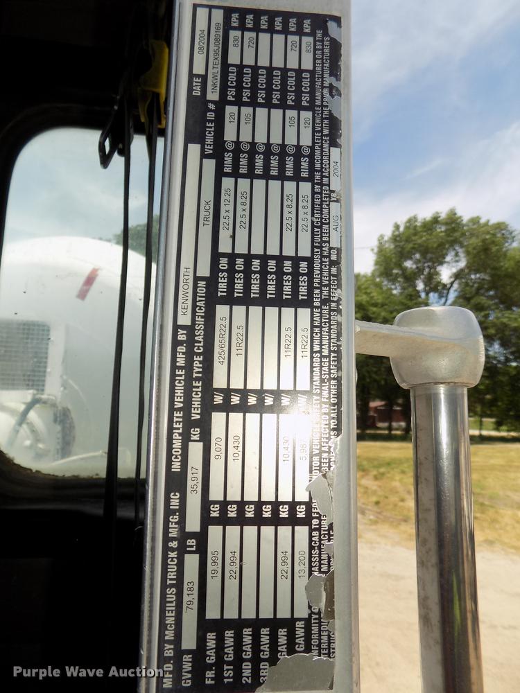 image for item DG2615 2005 Kenworth W900  ready mix or pump truck