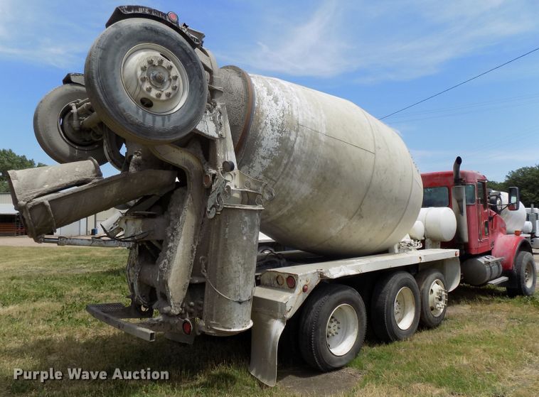 image for item DG2616 2003 Kenworth W900  ready mix truck