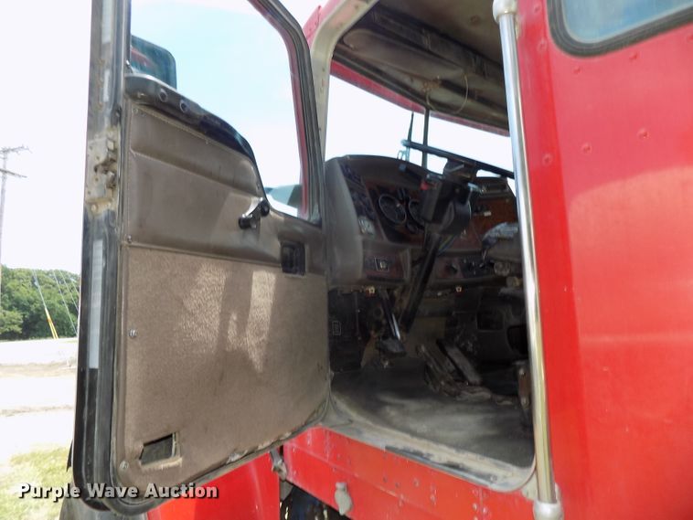 image for item DG2616 2003 Kenworth W900  ready mix truck