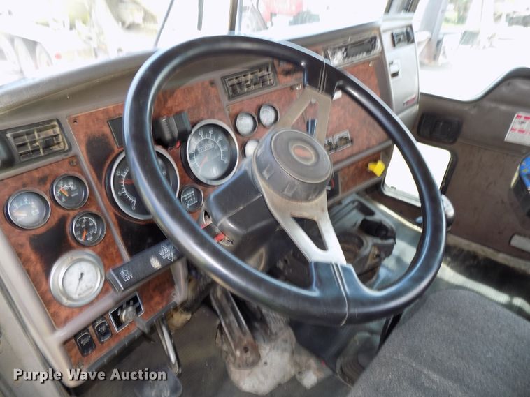 image for item DG2616 2003 Kenworth W900  ready mix truck