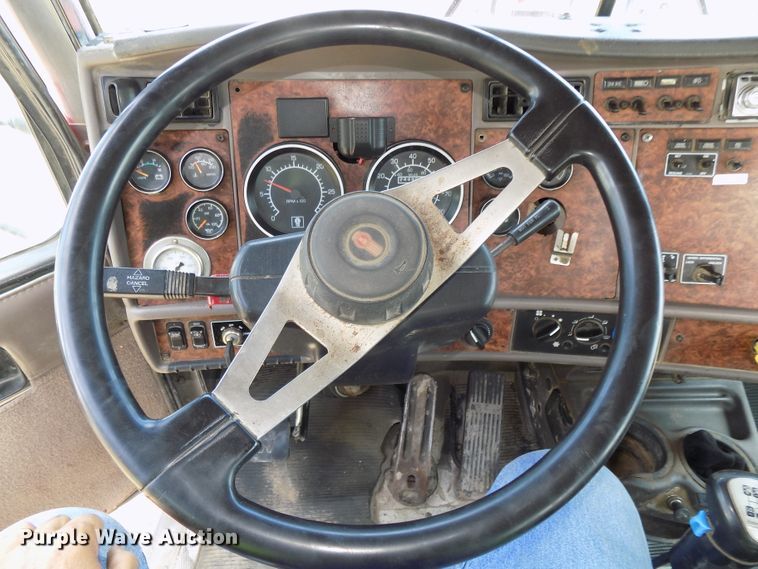 image for item DG2616 2003 Kenworth W900  ready mix truck