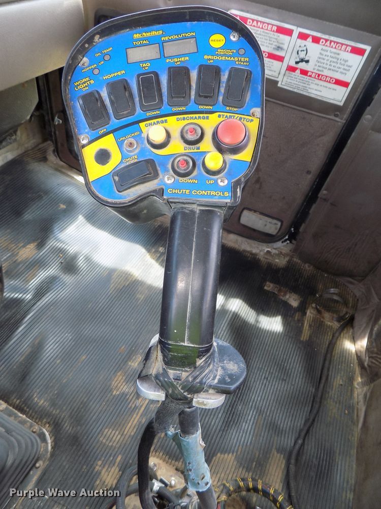 image for item DG2616 2003 Kenworth W900  ready mix truck