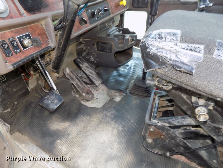 image for item DG2616 2003 Kenworth W900  ready mix truck