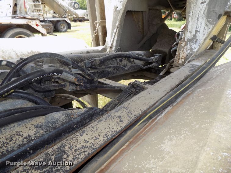 image for item DG2616 2003 Kenworth W900  ready mix truck