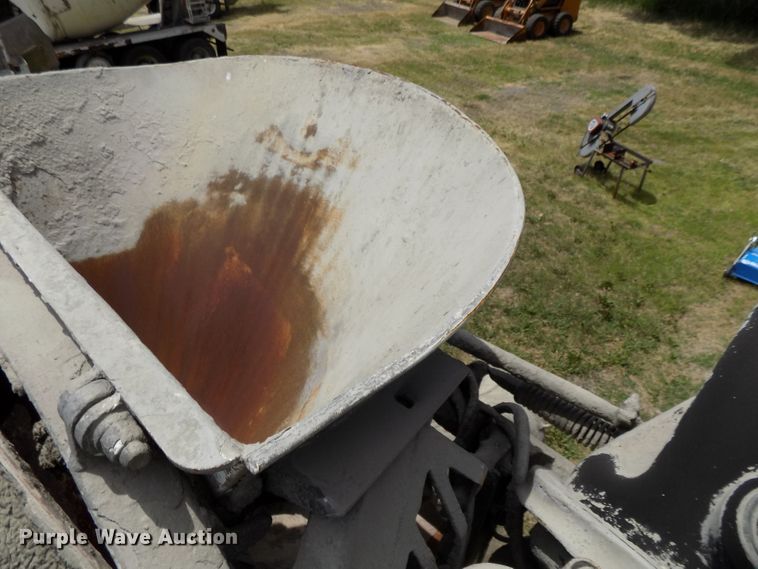 image for item DG2616 2003 Kenworth W900  ready mix truck