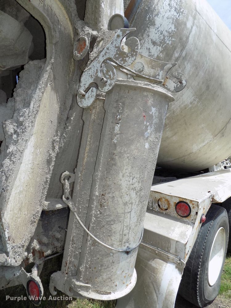 image for item DG2616 2003 Kenworth W900  ready mix truck