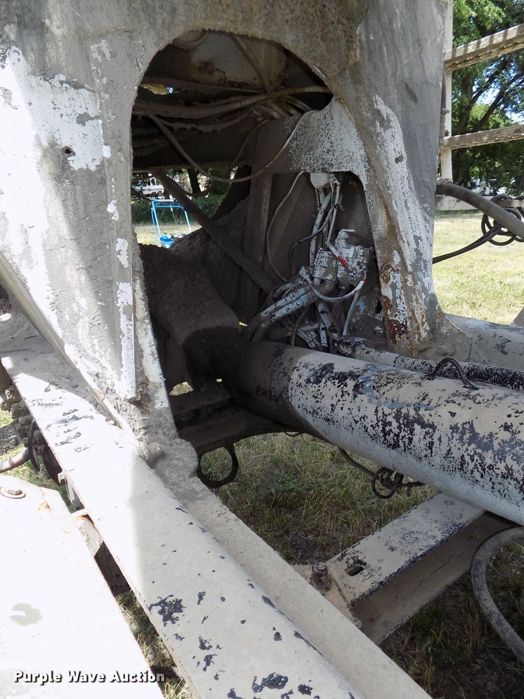 image for item DG2616 2003 Kenworth W900  ready mix truck