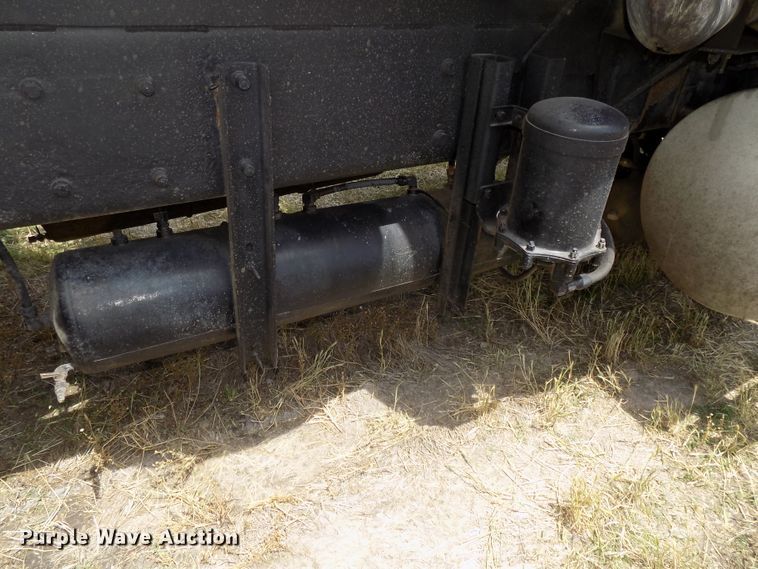 image for item DG2616 2003 Kenworth W900  ready mix truck