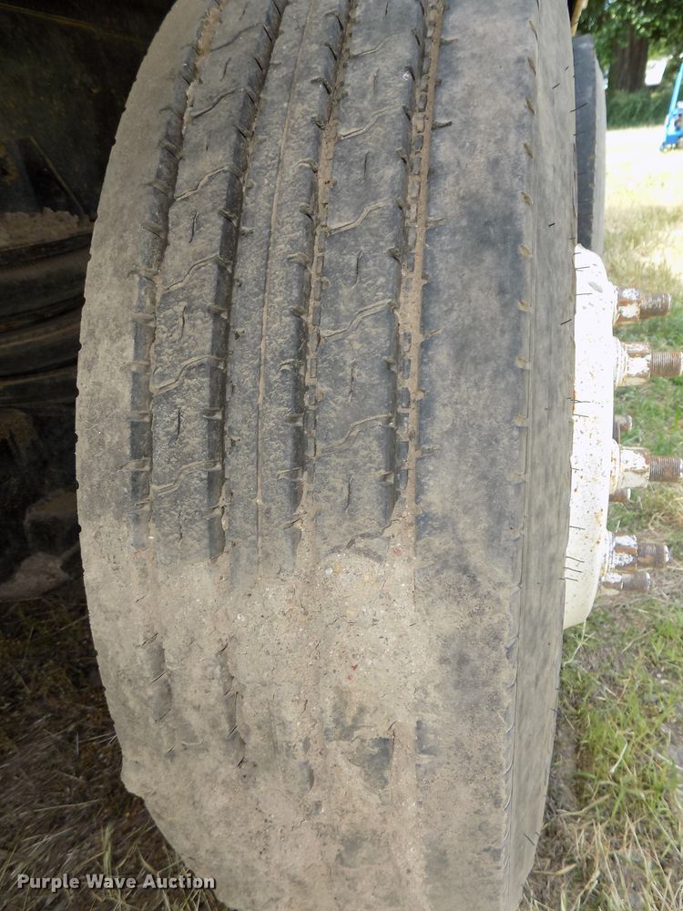 image for item DG2616 2003 Kenworth W900  ready mix truck