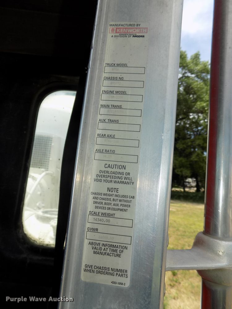 image for item DG2616 2003 Kenworth W900  ready mix truck