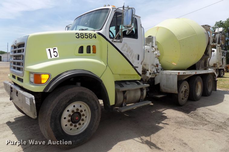 image for item DG2617 2005 Sterling L-Line  ready mix truck