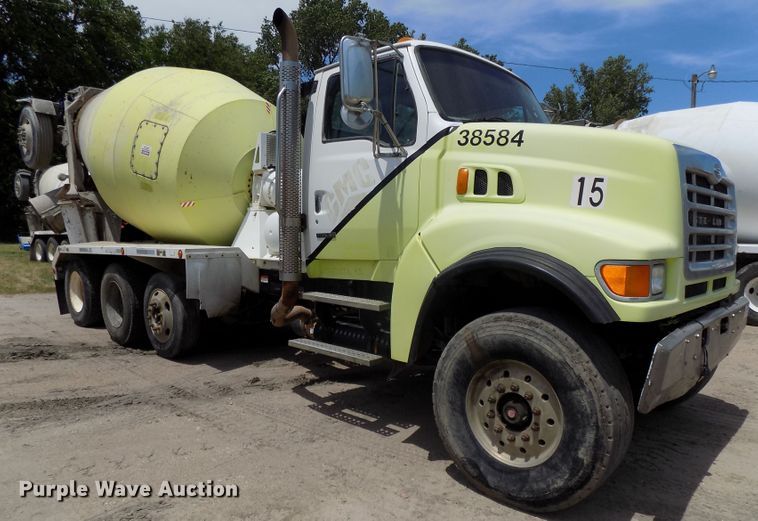 image for item DG2617 2005 Sterling L-Line  ready mix truck