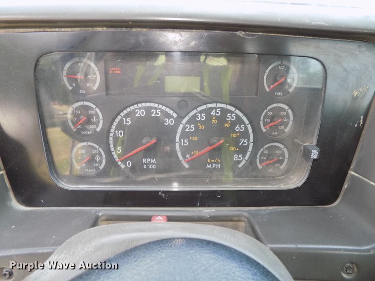 image for item DG2617 2005 Sterling L-Line  ready mix truck